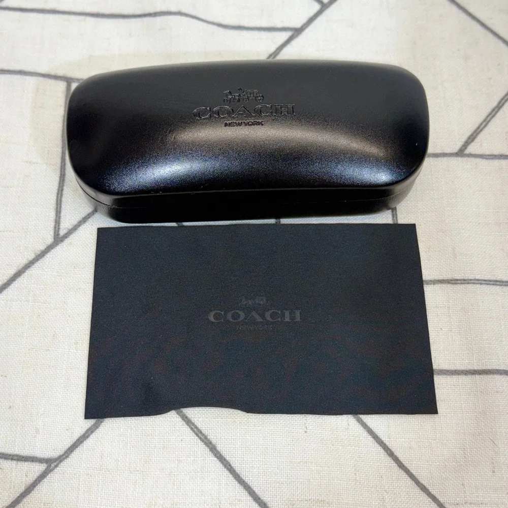 Coach Eyeglasses Case OS Black Hard Shell Clamshell with Cleaning Cloth